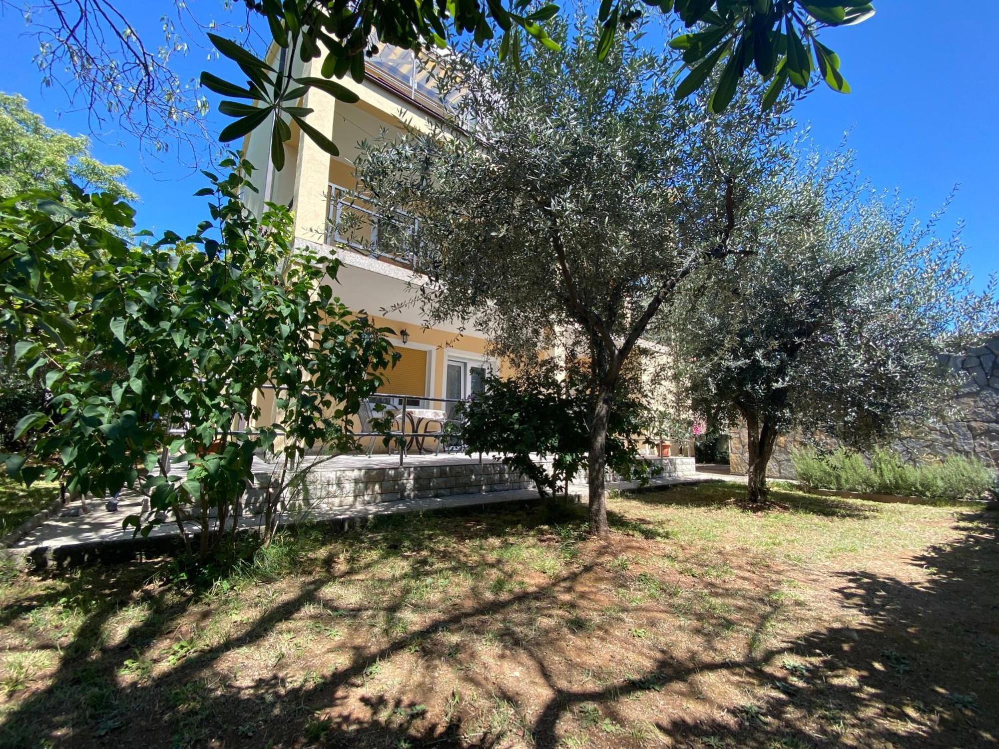 Apartments Topic & Krk Central Location Krk Town Exterior photo